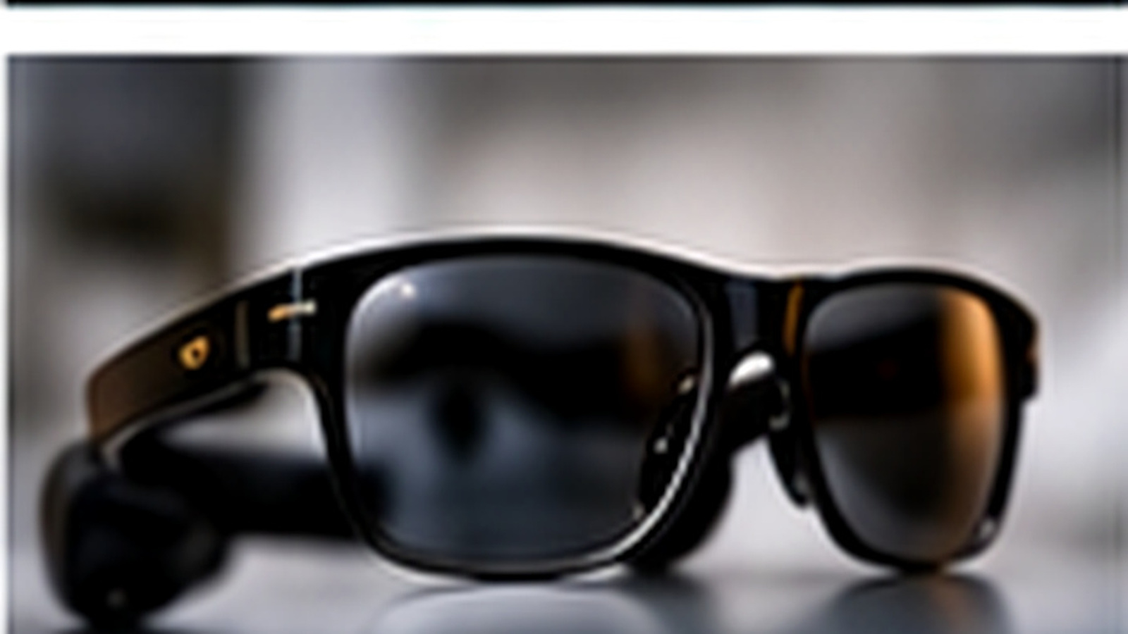 AI GLASSES & WEARABLES